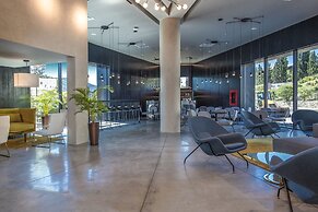 Golden Tulip Design Tbilisi