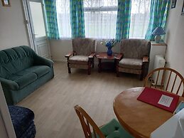 Cosy and Modern Chalet Near Norwich, England