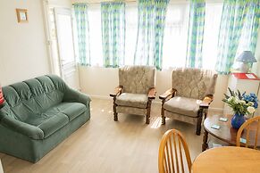 Cosy and Modern Chalet Near Norwich, England