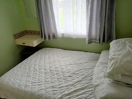 Cosy and Modern Chalet Near Norwich, England