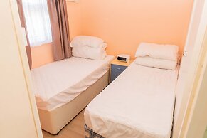 Cosy and Modern Chalet Near Norwich, England