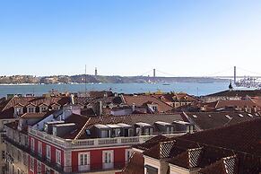 Luxury T.M. Penthouse with a View