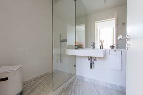 Luxury T.M. Penthouse with a View