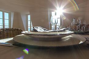 Luxury T.M. Penthouse with a View