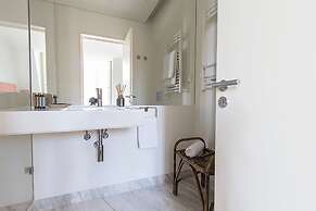 Luxury T.M. Penthouse with a View