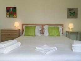 Alfama Tailor Made Green House With a View