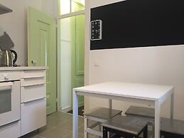 Alfama Tailor Made Green House With a View