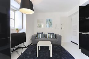 Tailor Made Flat in Central Bairro Alto