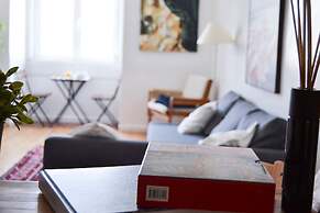 Family Apartment by the River