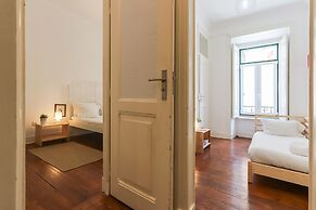 Spacious Tailor Made Bairro Alto