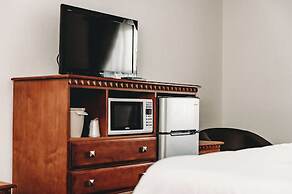 Bicentennial Inn