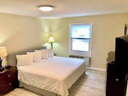 Bicentennial Inn