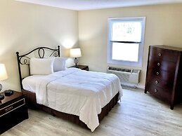 Bicentennial Inn