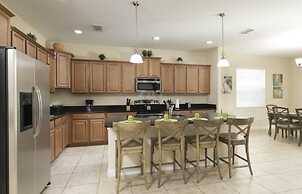 Amazing 6 Bedrs 5 Bths Paradise Palms