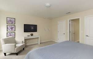 Amazing 6 Bedrs 5 Bths Paradise Palms