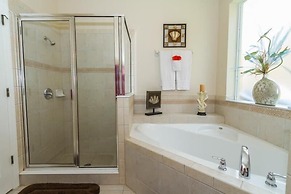 Amazing 6 Bedrooms 4 Baths 1028ocb