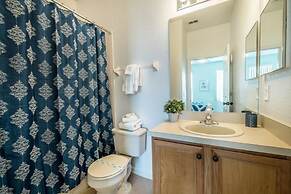 1104cal 4 Bedroom Townhome in a Resort Waterpark