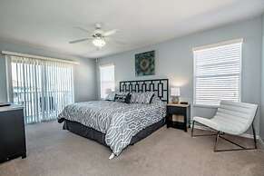 1104cal 4 Bedroom Townhome in a Resort Waterpark