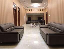 Hillside Suite Guest House