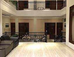 Hillside Suite Guest House