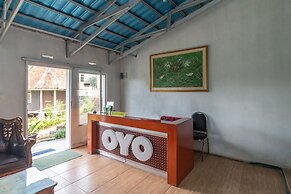 OYO 644 Grand Yustik Selabintana