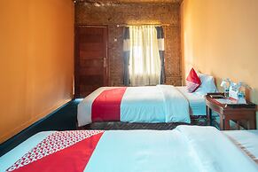 OYO 644 Grand Yustik Selabintana