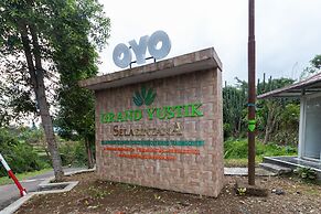 OYO 644 Grand Yustik Selabintana