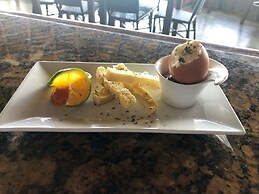 The Tranquilo Lodge - All meals included