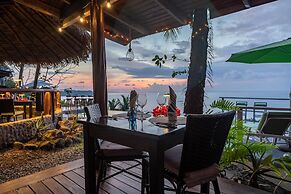 The Tranquilo Lodge - All meals included