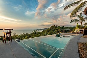 The Tranquilo Lodge - All meals included