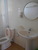 Mrs Wijenayake's Beach Haven Guest House