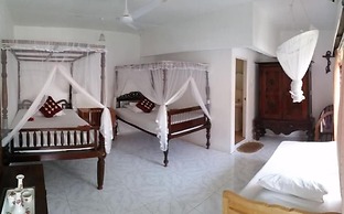 Mrs Wijenayake's Beach Haven Guest House