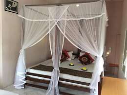 Mrs Wijenayake's Beach Haven Guest House