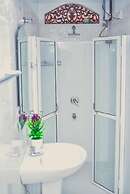 Mrs Wijenayake's Beach Haven Guest House