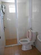 Mrs Wijenayake's Beach Haven Guest House