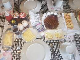 Mrs Wijenayake's Beach Haven Guest House