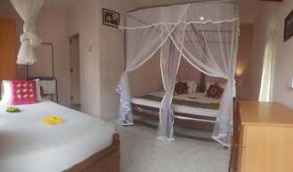 Mrs Wijenayake's Beach Haven Guest House