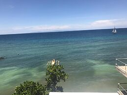 Babylon Oslob Coast Guesthouse