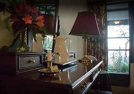 Norma Jeanes Lake View Resort