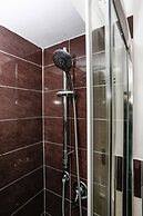 American Uni 2Br Lovely Apt