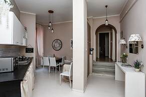 American Uni 2Br Lovely Apt