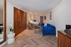 Herbert Samuel Opera Tel Aviv