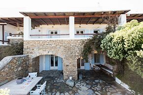 Beautiful Villa at Panormos