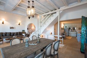 Beautiful Villa at Panormos