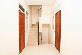 OYO 782 Menjangan Residence at Citraland 1