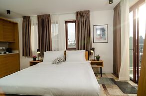 Biazi Hotel