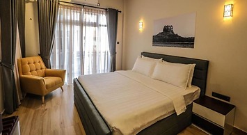 Pink Elephant Tourist Apartment Hotel