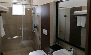 Pink Elephant Tourist Apartment Hotel