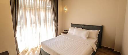 Pink Elephant Tourist Apartment Hotel