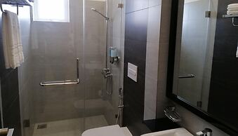 Pink Elephant Tourist Apartment Hotel